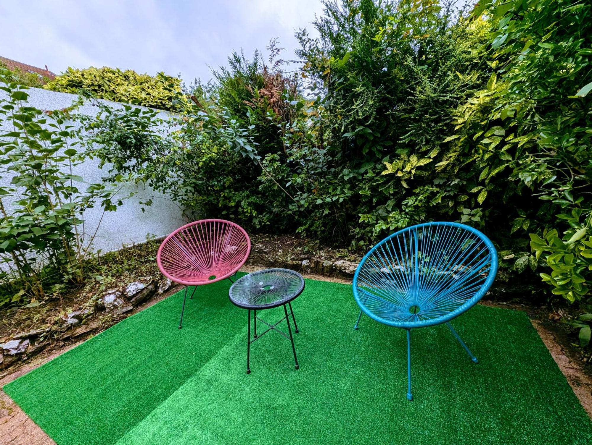 Stockholm- Studio Serenite Avec Jardin Charleville-Mezieres Bagian luar foto